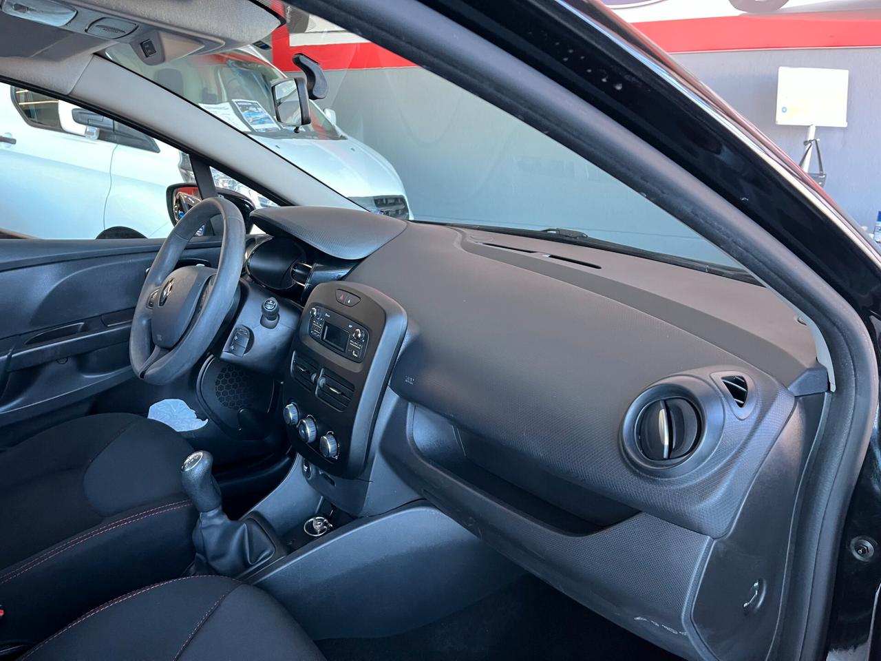 Renault Clio 1.2 75CV 5 porte Live