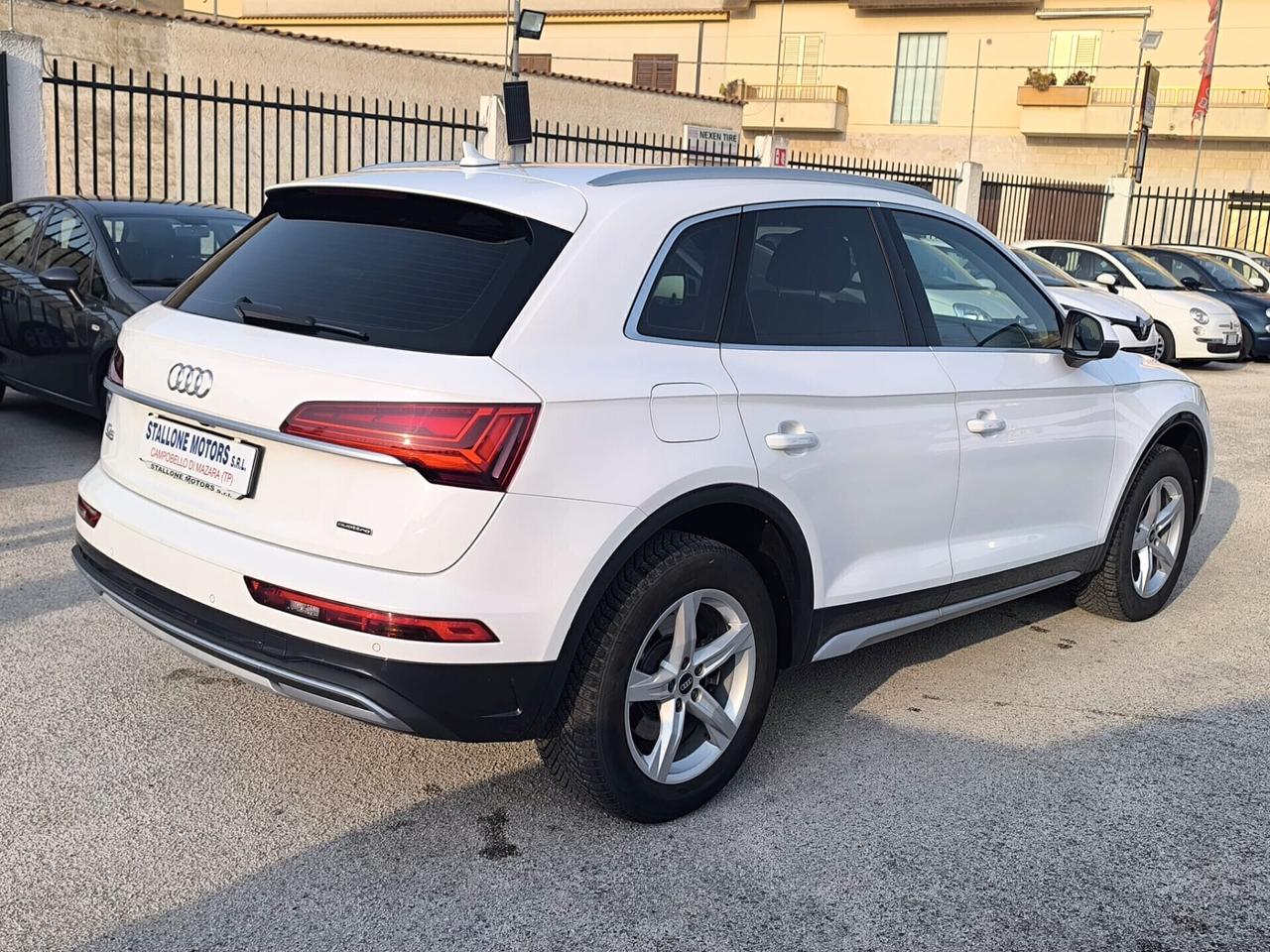 Audi Q5 40 TDI quattro S tronic Business Advanced