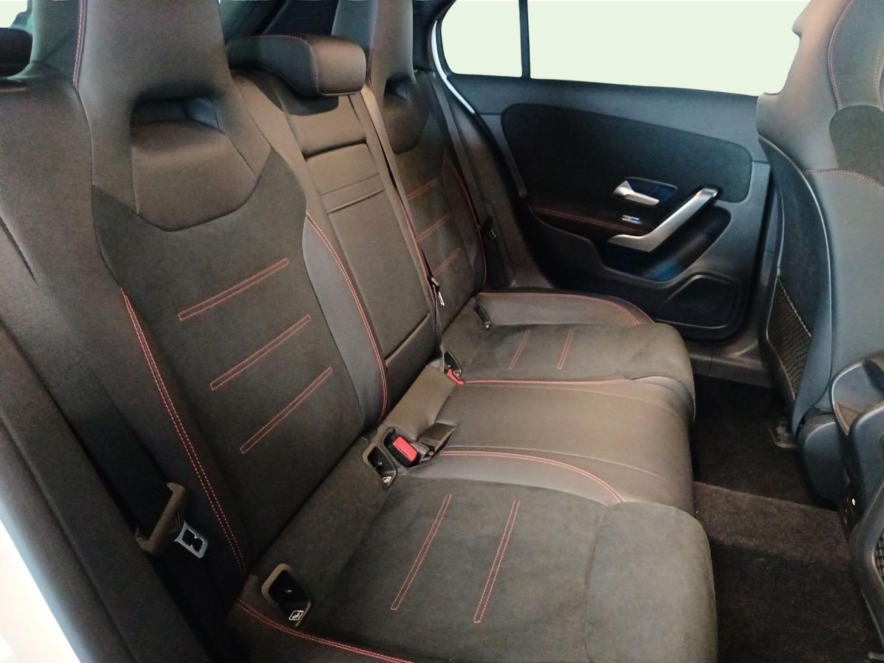 Mercedes-Benz A-KLASSE A - 180d AMG Line