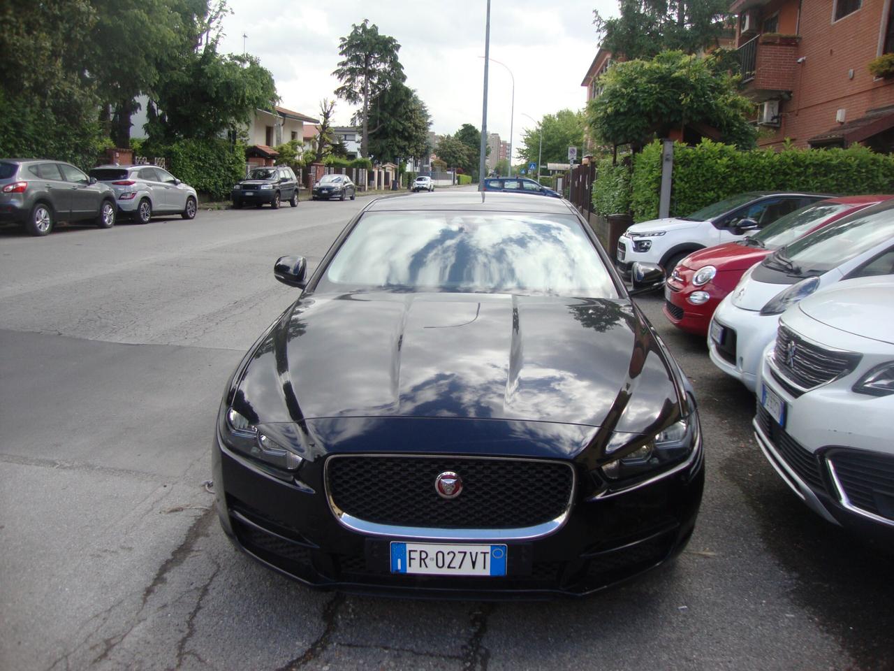 Jaguar XE 2.0 D 180 CV aut. Prestige
