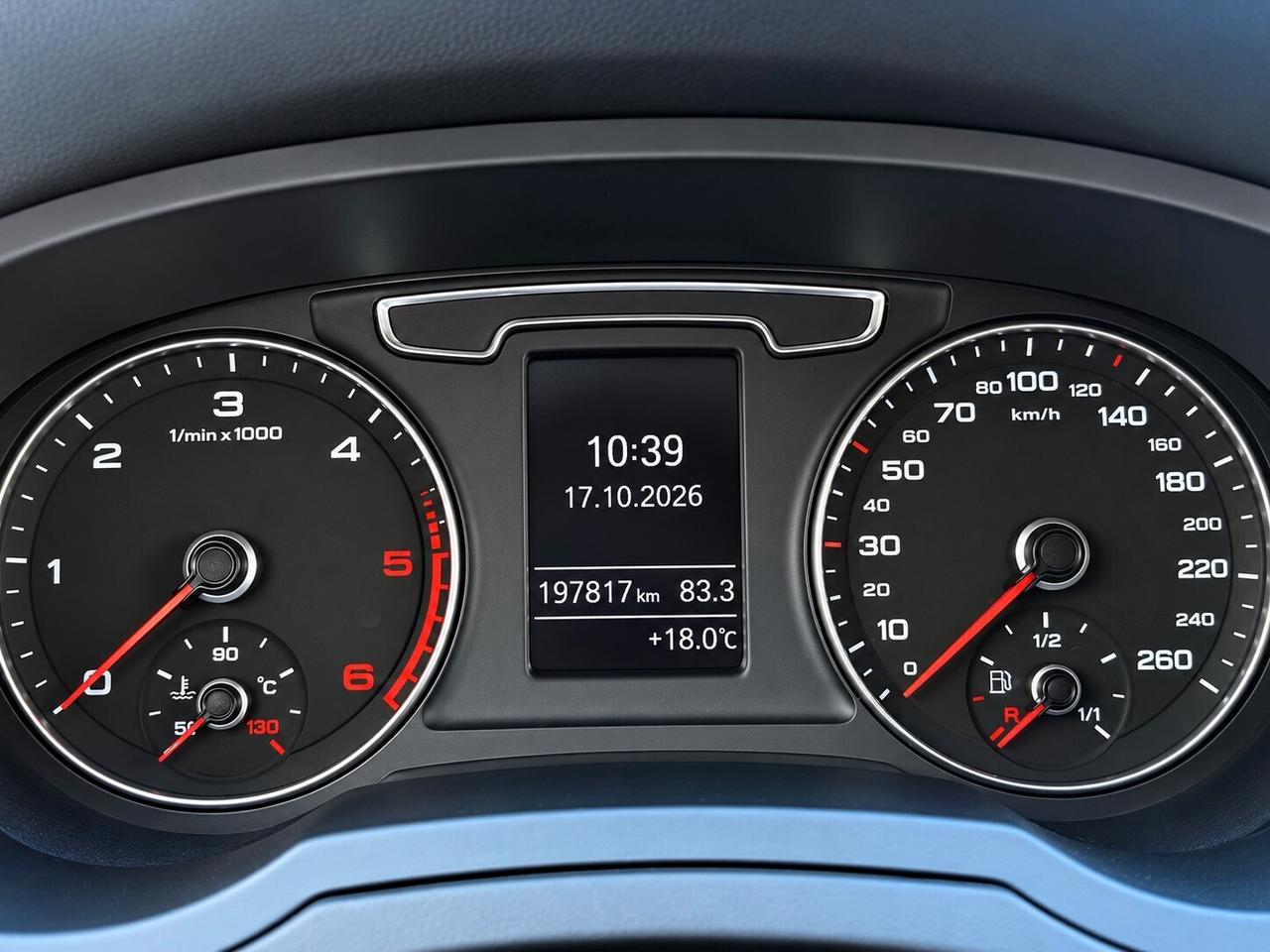 Audi Q3 2.0 TDI 120 CV Business