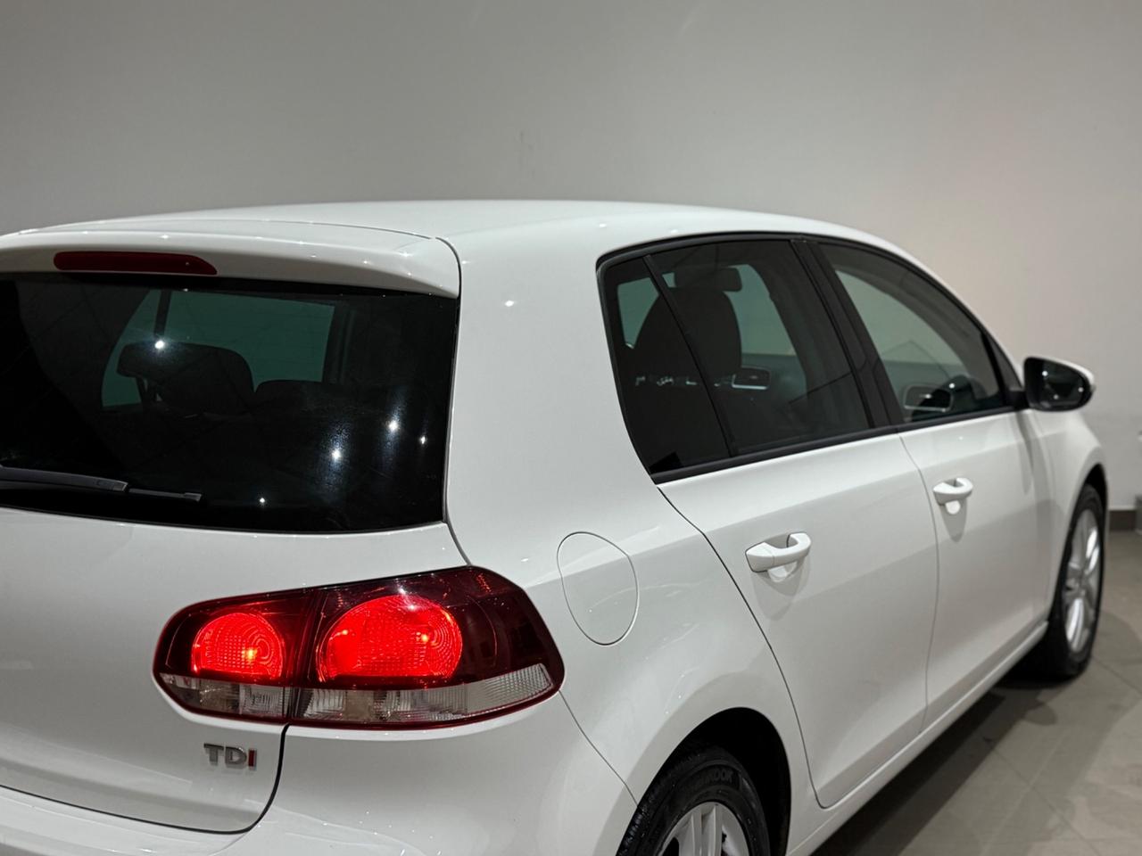 Volkswagen Golf 1.6 TDI DSG Highline Per Neopatentati