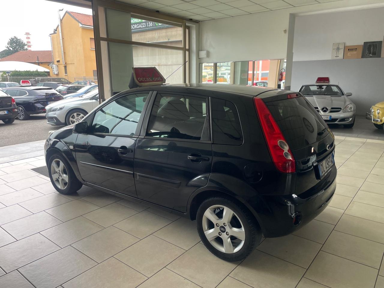 Ford Fiesta 1.2 16V 5p. Ghia - Nessun vincolo -
