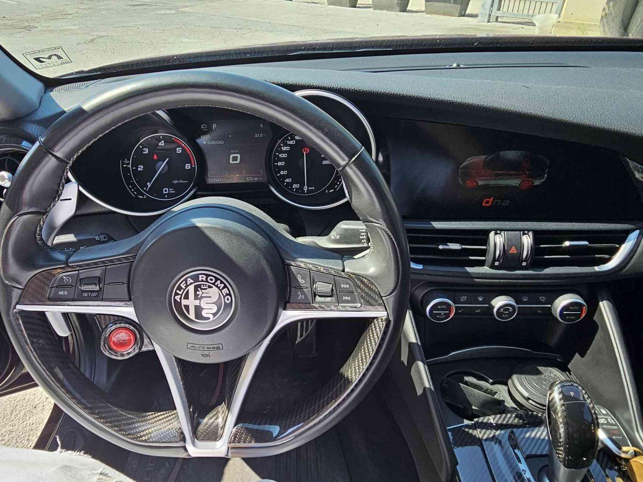 ALFA ROMEO Giulia 2.2 Turbodiesel 210 CV AT8 AWD Q4 Veloce