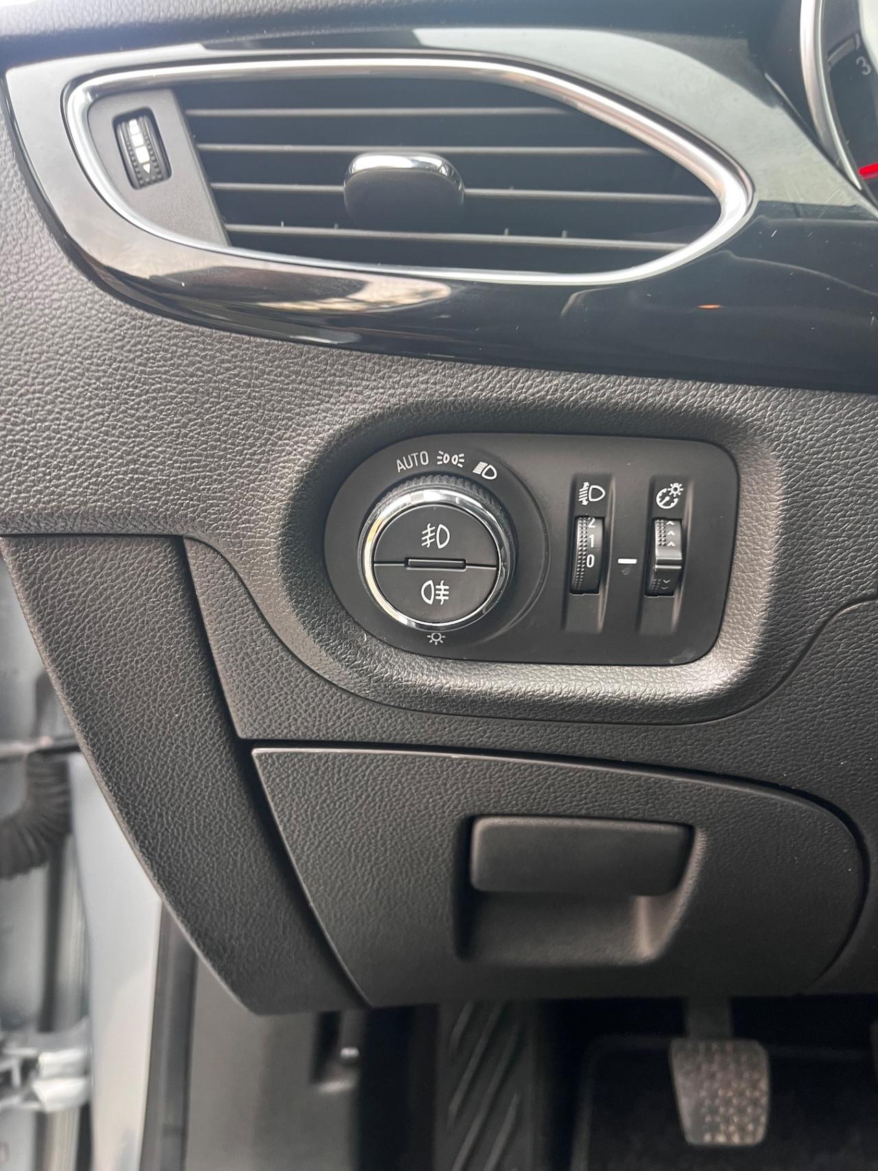 Opel Astra 1.4 Turbo 110CV EcoM Sports Tourer Innovation