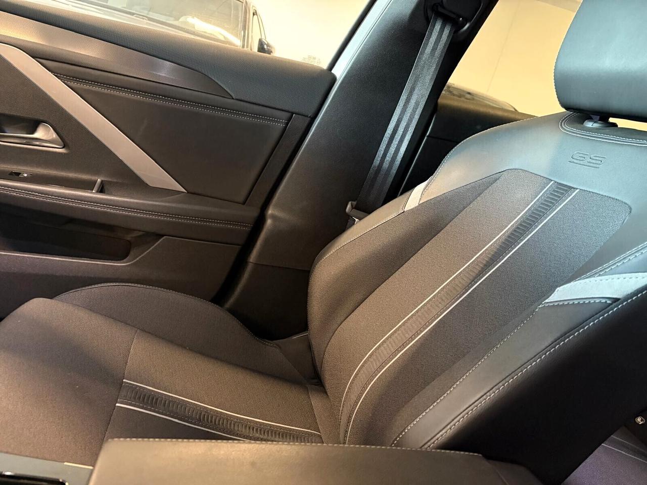 Opel Astra Sports Tourer GS 1.2 Turbo AT8 ST SPOTICAR