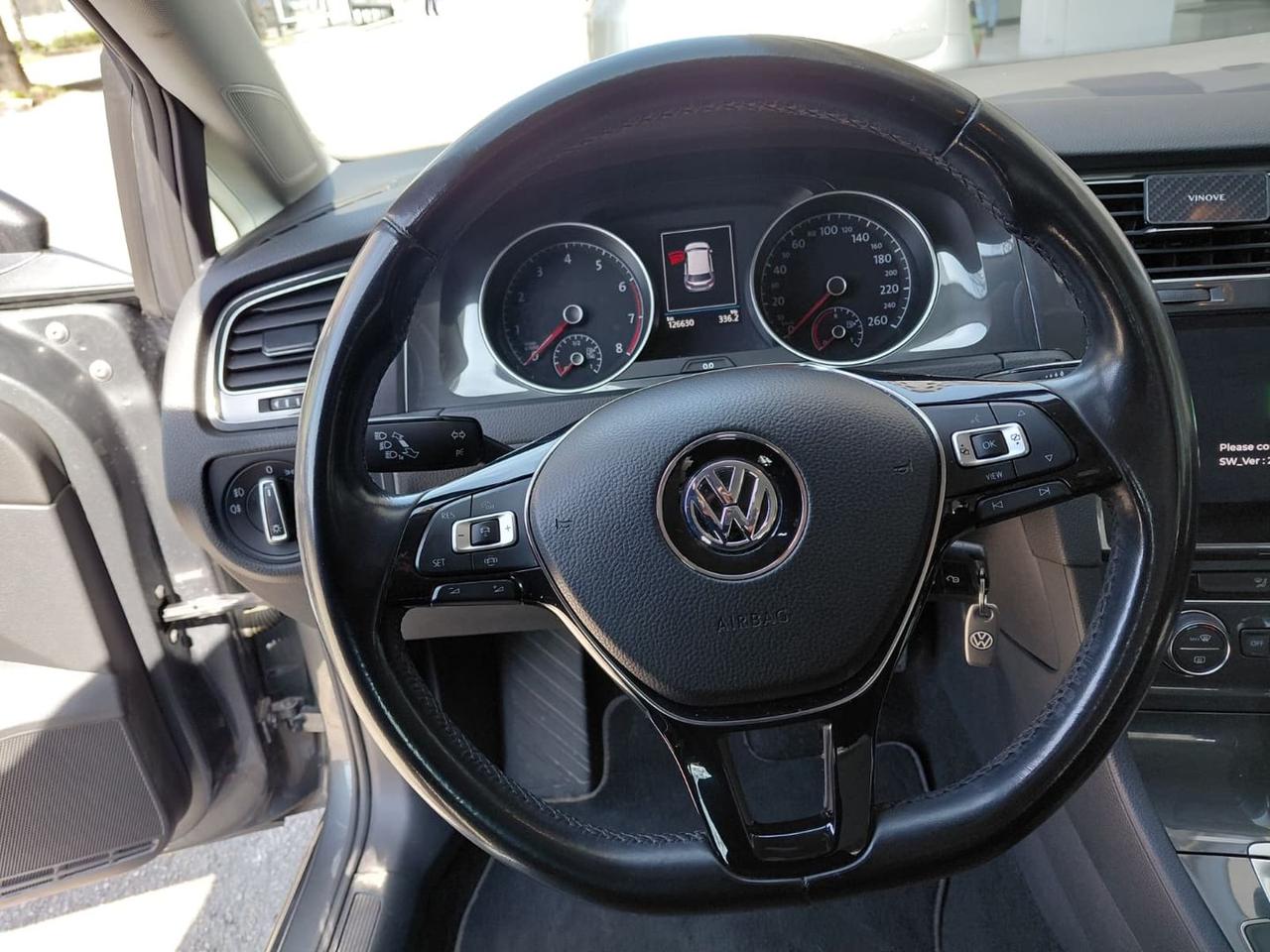 Volkswagen Golf Business 1.5 TGI BlueMotion #10224