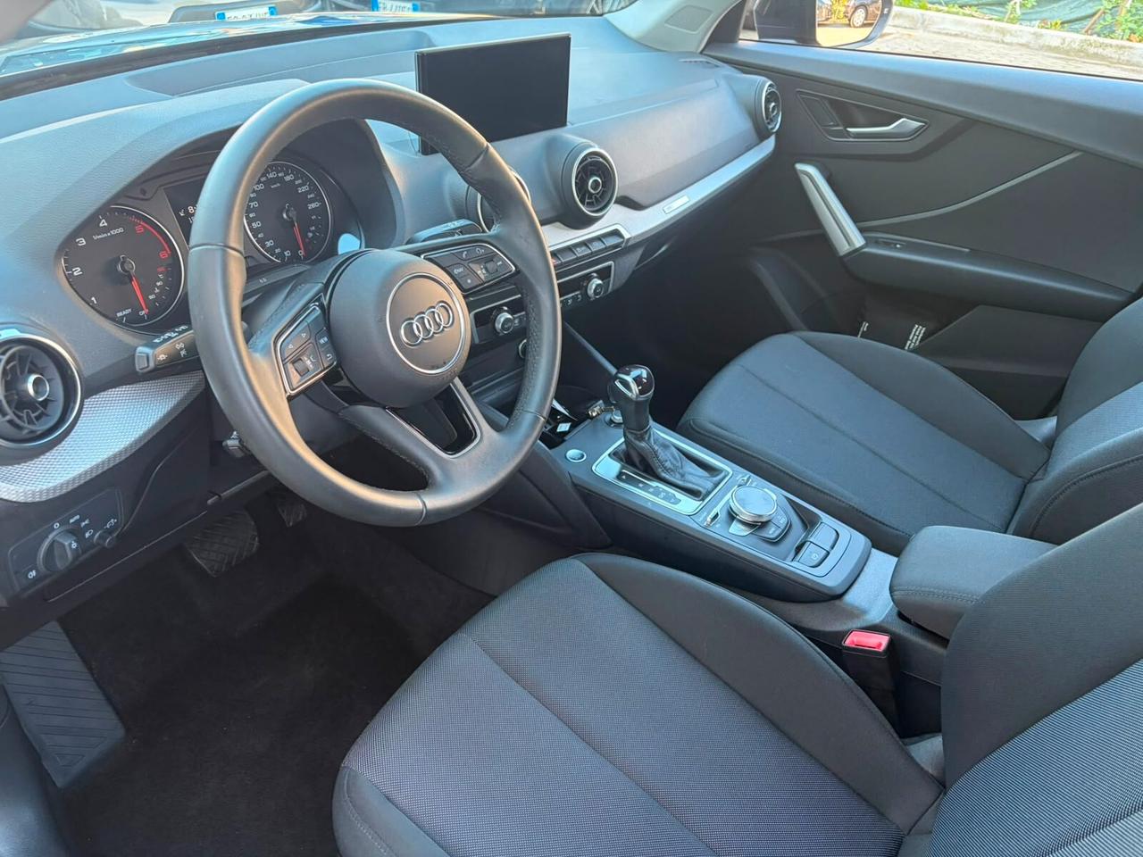Audi Q2 35 TDI quattro S tronic Business*CLIMA*CERCHI