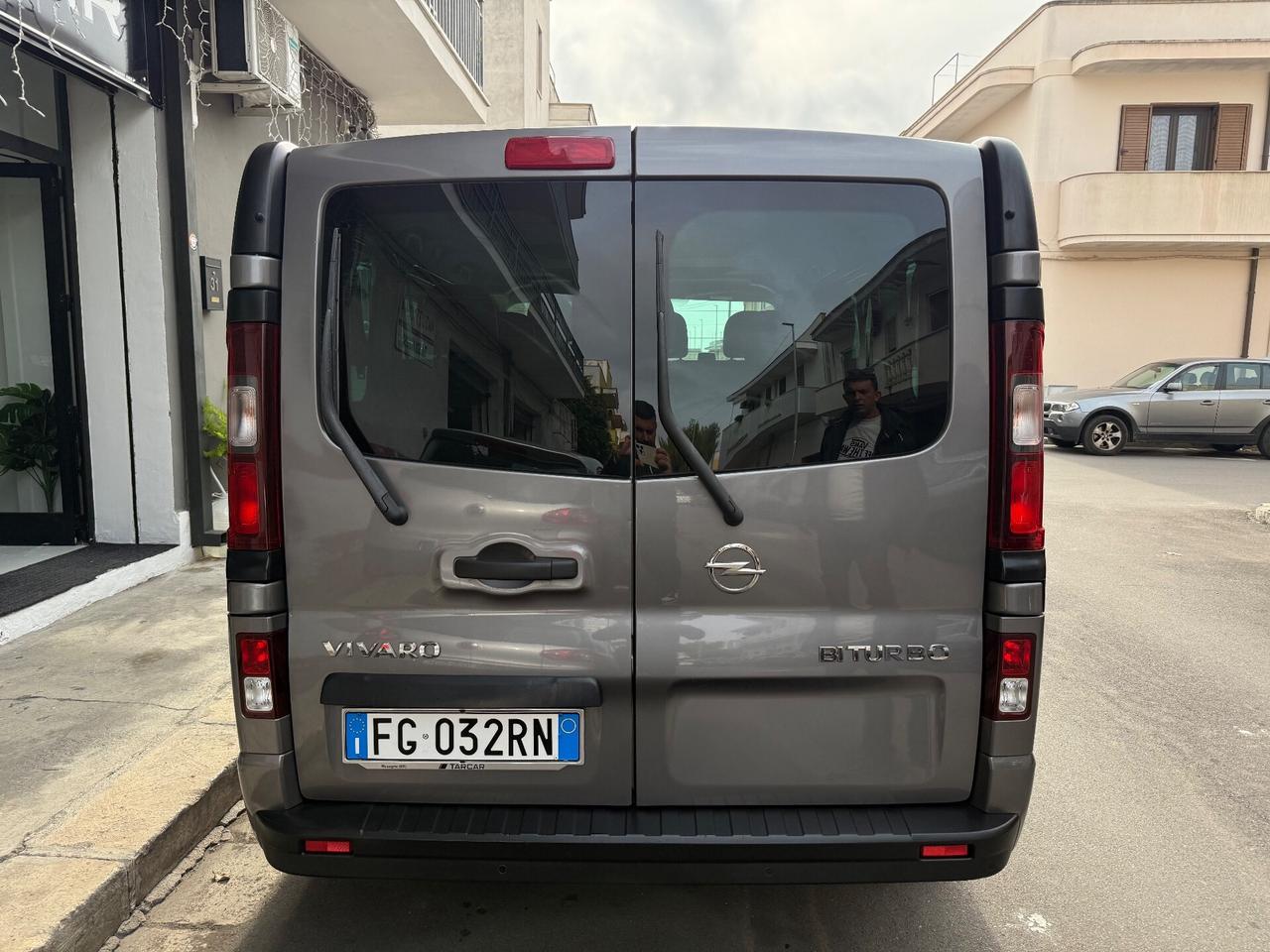 Opel Vivaro 1.6DCTI 125cv 9 Posti
