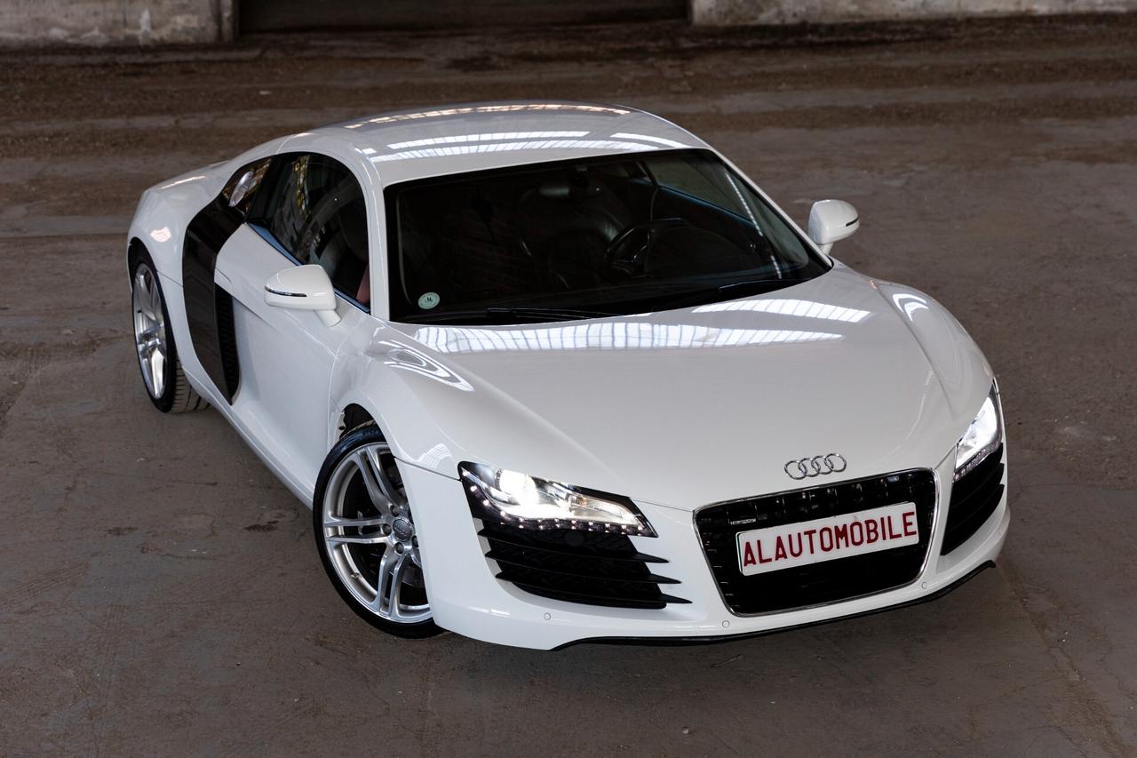 Audi R8 4.2 V8 FSI quattro