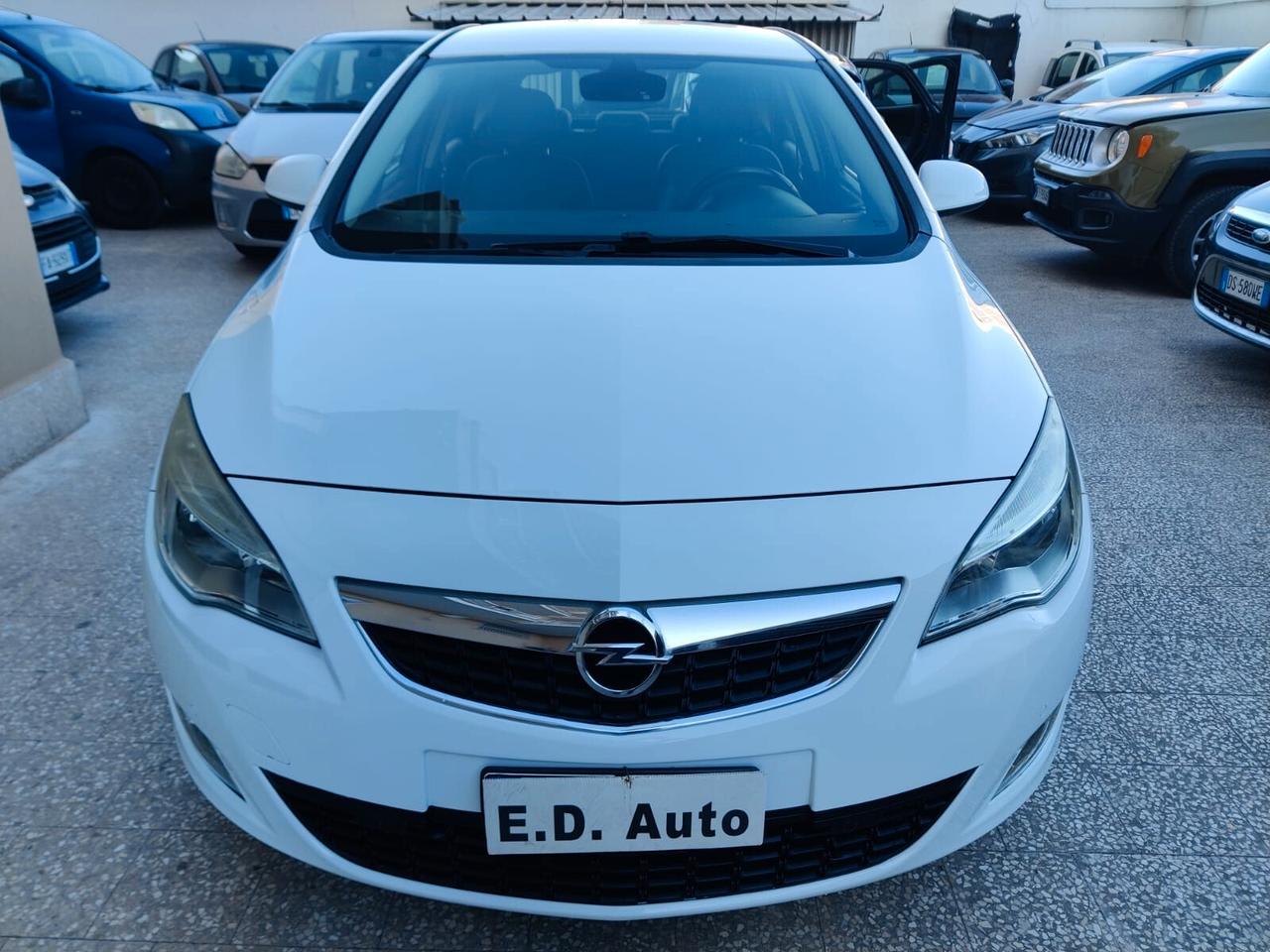 Opel Astra 1.7 CDTI 110CV 5 porte Cosmo