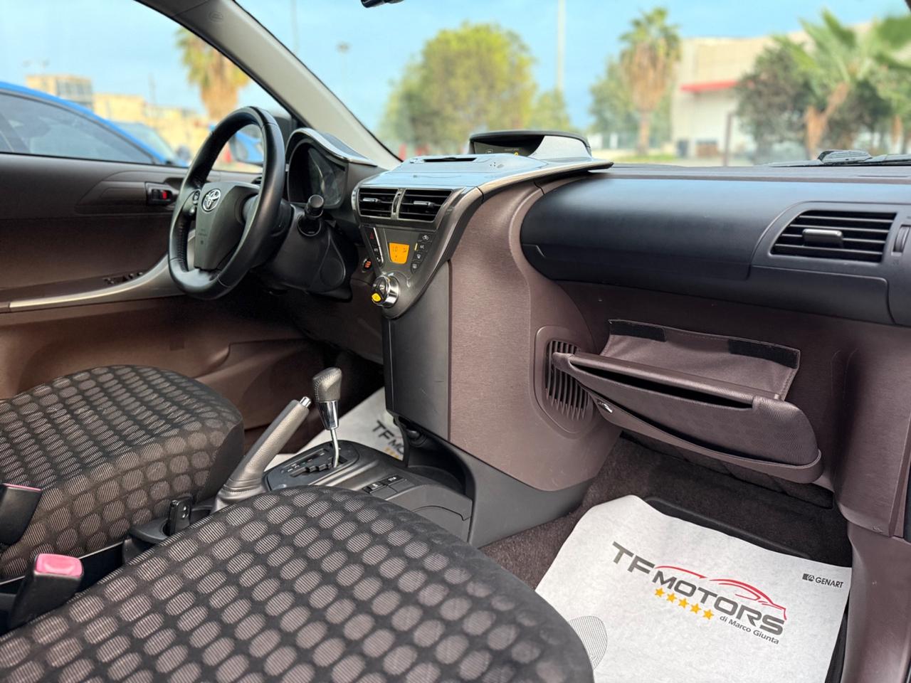 Toyota iQ 1.0 unico proprietario - 2009