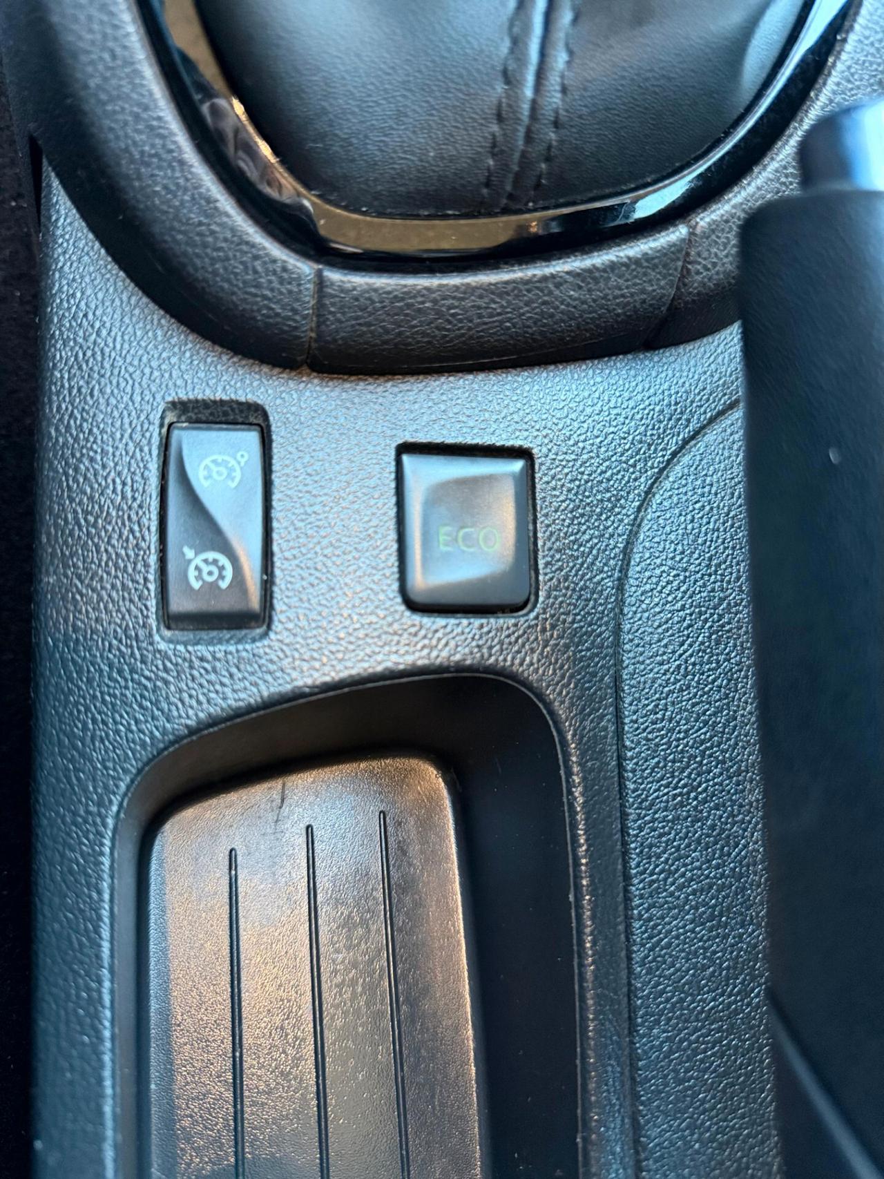 Renault Clio 1.5 dCi 5 porte Moschino Intens neopatentati