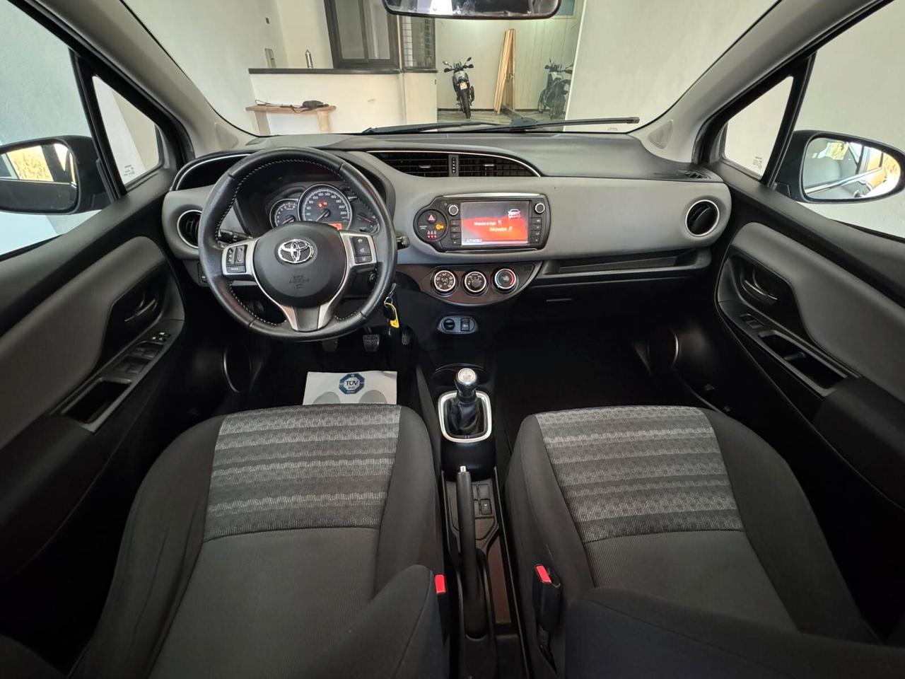 Toyota Yaris 1.0 5 porte Lounge