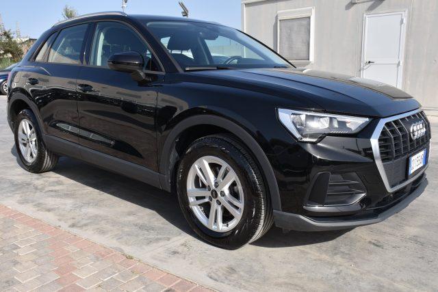 AUDI Q3 35 TDI S tronic Business Advanced