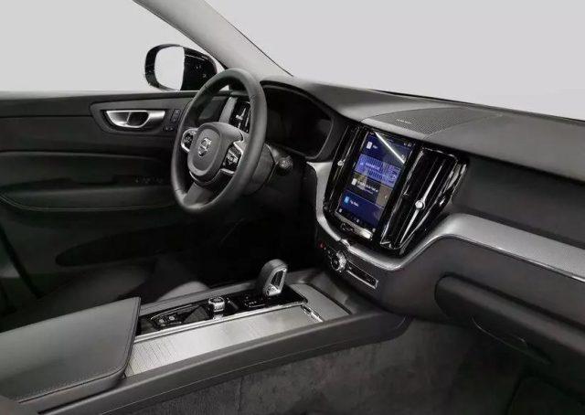 VOLVO XC60 B4 (d) AWD aut. Plus Dark N1 Tetto Apribile