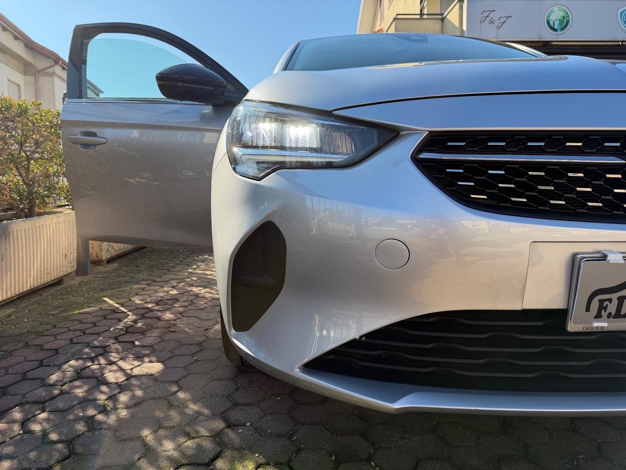 Opel Corsa 1.2 Elegance