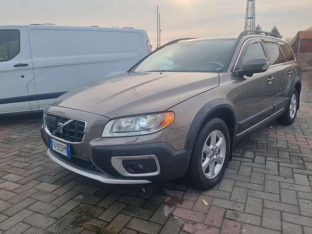 Volvo XC70 XC70 2.4 d5 Kinetic awd 185cv