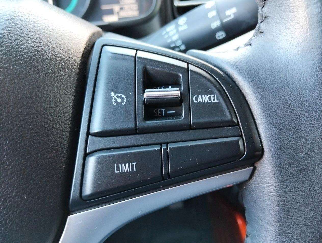 Suzuki Ignis 1.2h iTop 4wd allgrip