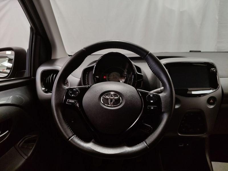 Toyota Aygo Connect 1.0 VVT-i 72 CV 5 porte x-fun