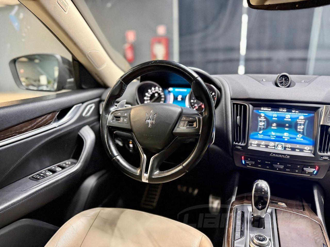 Maserati Levante 3.0 V6 275cv auto