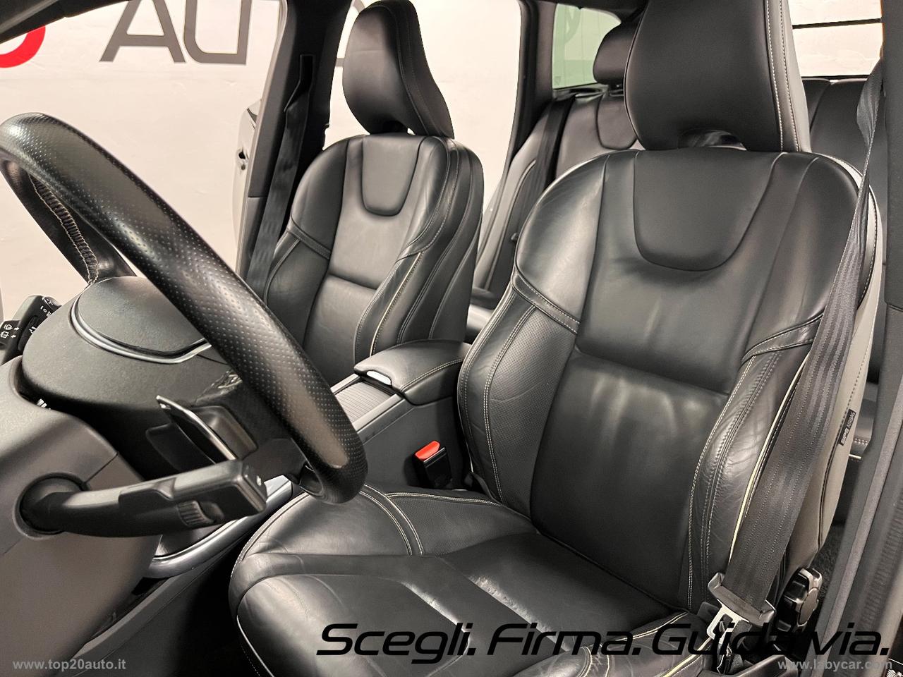 VOLVO XC60 2.4 D4 4X4 AUTOMATICA R-DESIGN EURO6