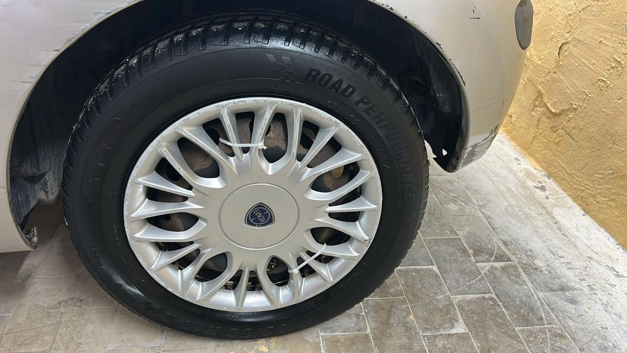 Lancia MUSA 1.3cc diesel (PRIVATO)-2007