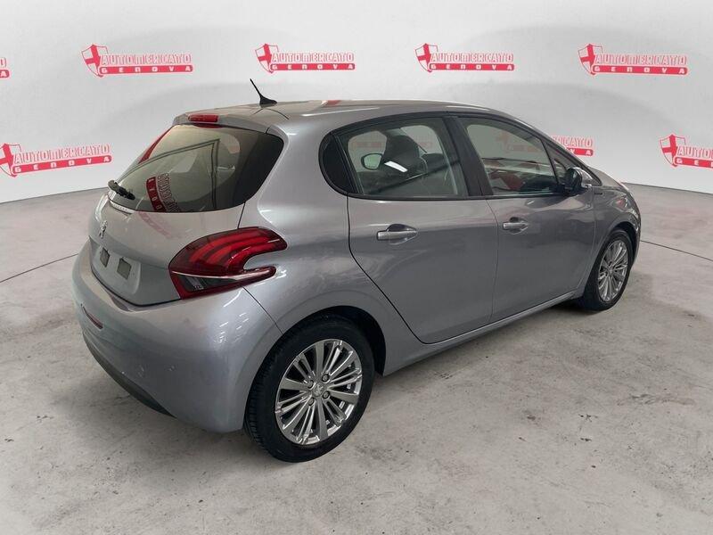 Peugeot 208 PureTech 82 5 porte Allure