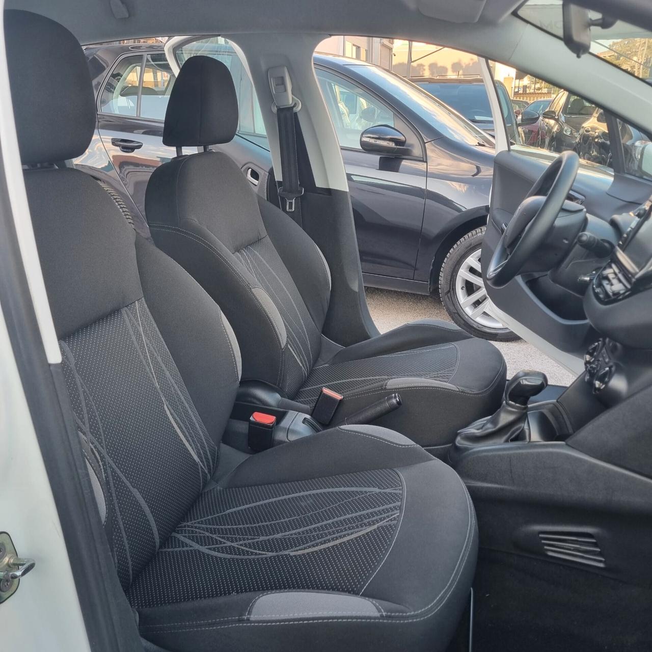 Peugeot 208 PureTech 82 3 porte Access