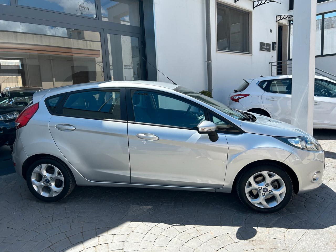 Ford Fiesta 1.4 TDCi 70CV TITANIUM 5P - 2012