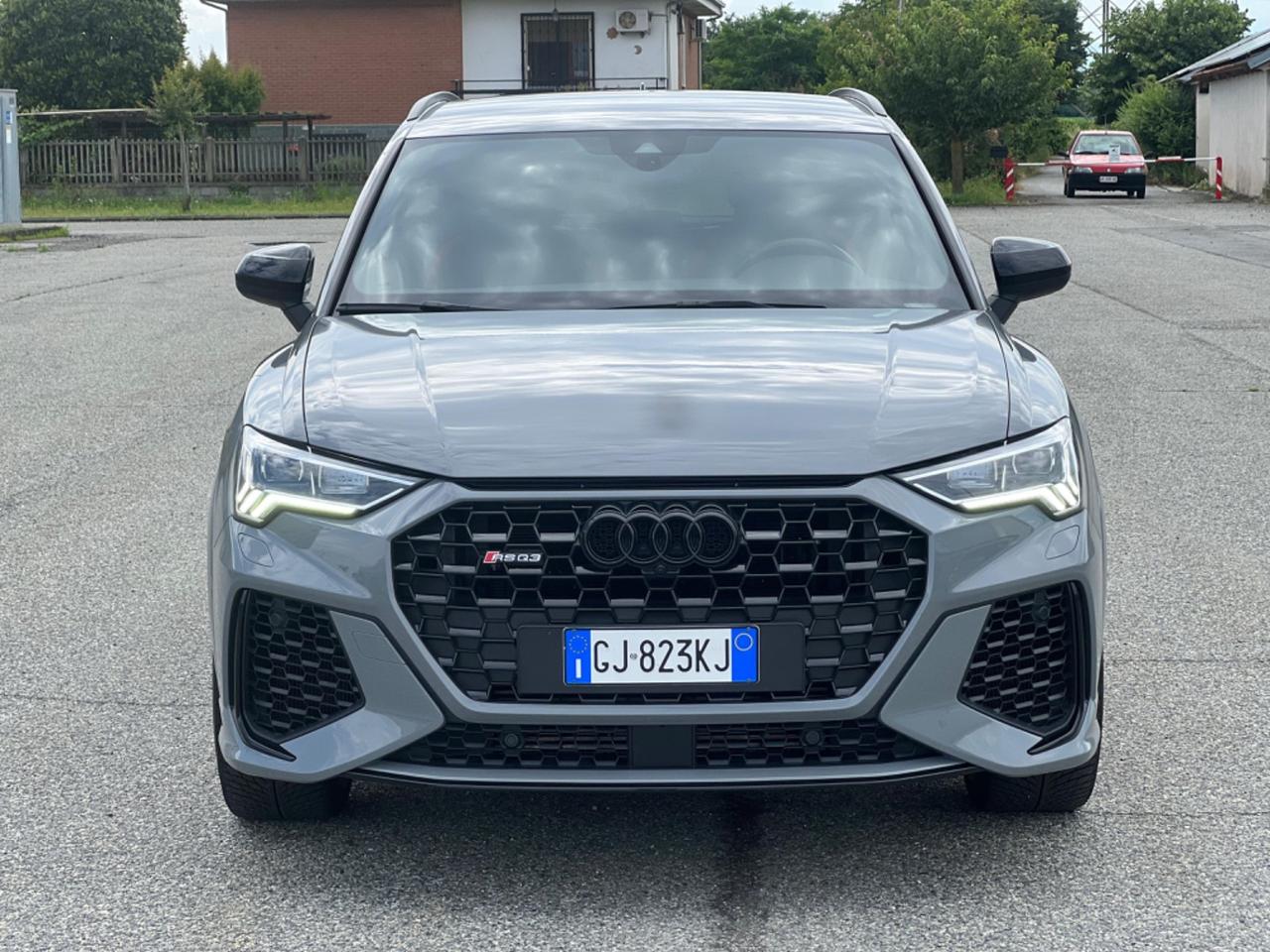 Audi RS Q3 quattro S tronic