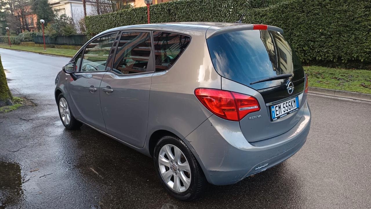 Opel Meriva 1.4 100CV Cosmo neopatentati