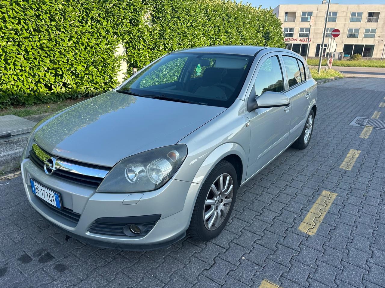 Opel Astra 1.6 BENZ 2007 AUTOMATICO