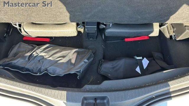 RENAULT Grand Scenic 7 POSTI 1.3 tce Business 140cv TG : GG215WT