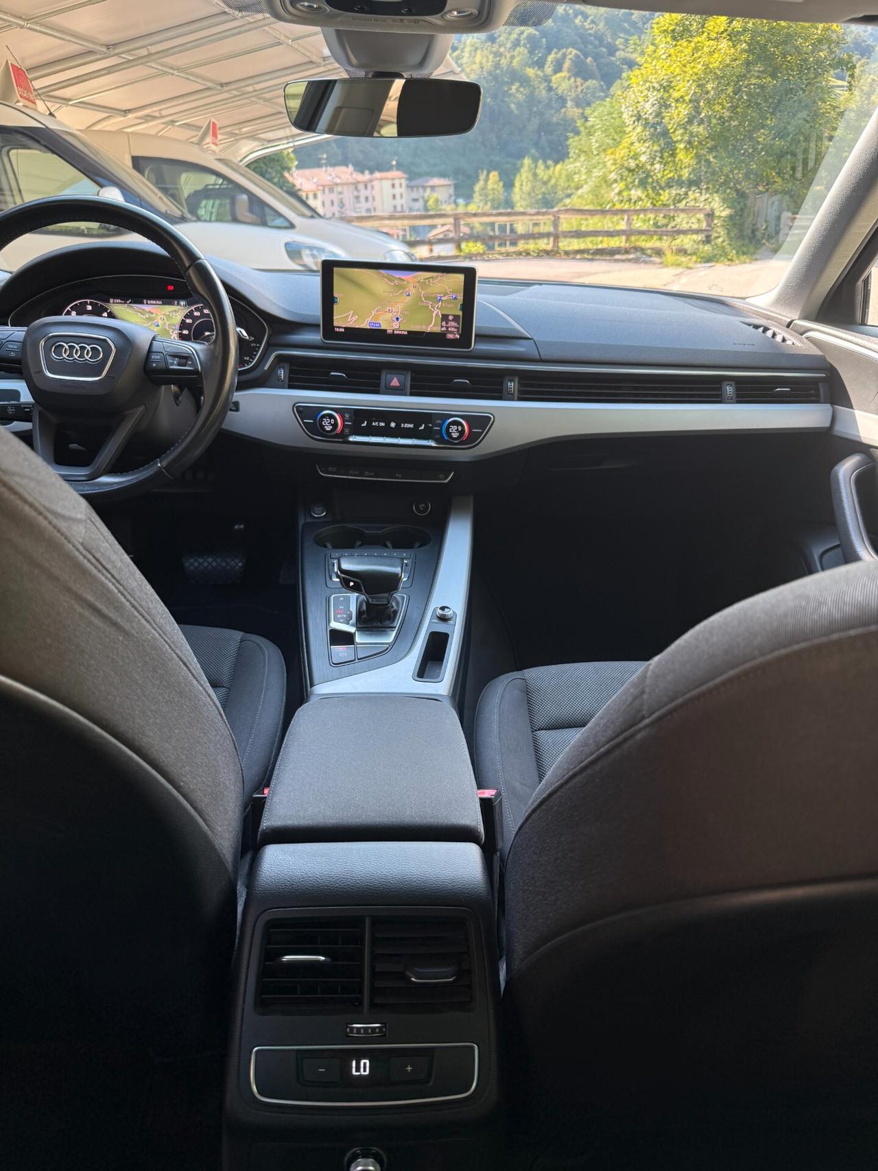 Audi A4 Avant 35 TDI S tronic Business 150cv