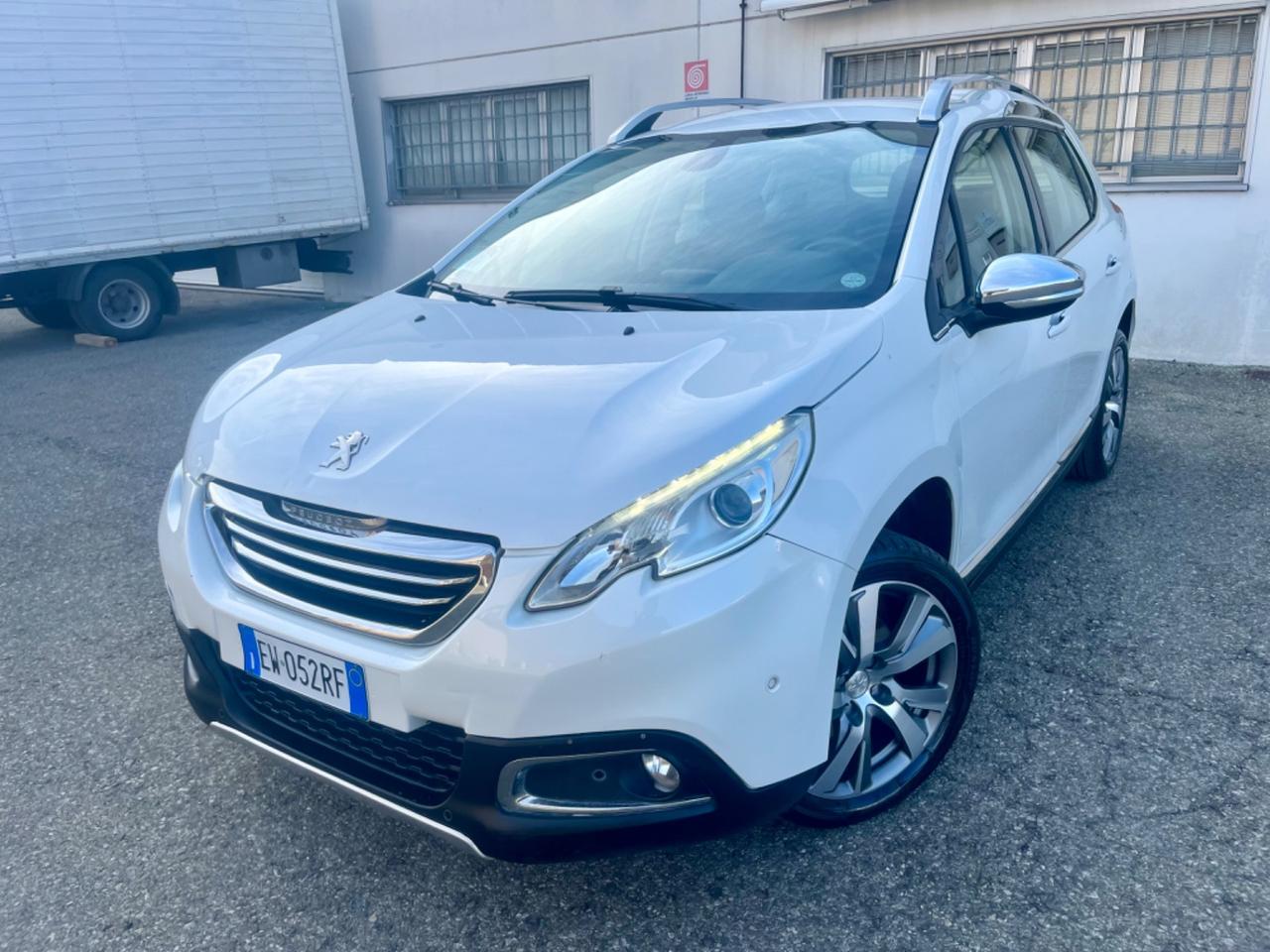 Peugeot 2008 1.6benz 2014 141.000km tagliandati
