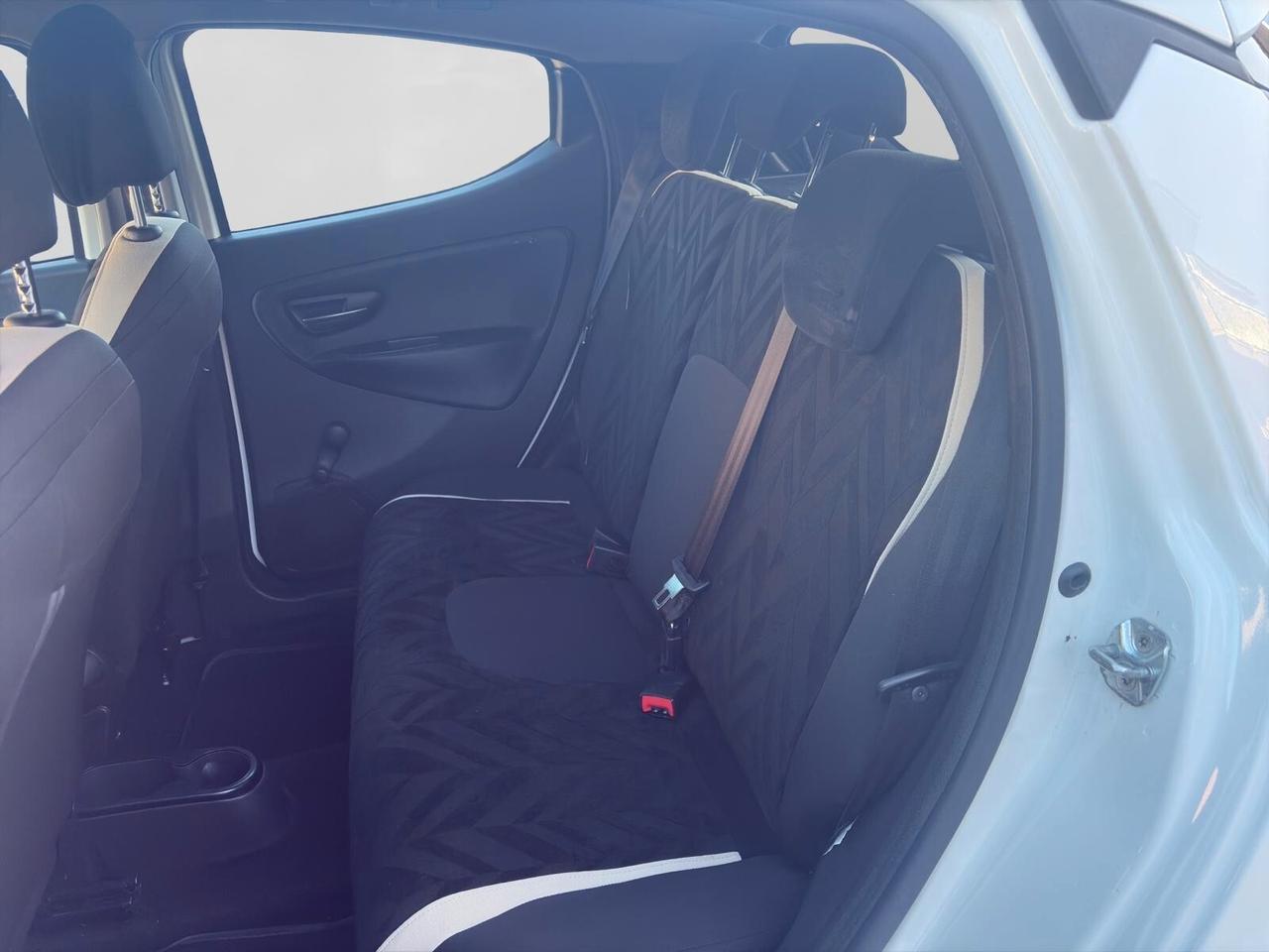 Lancia Ypsilon 1.2 69cv Gold NEOPATENTATI