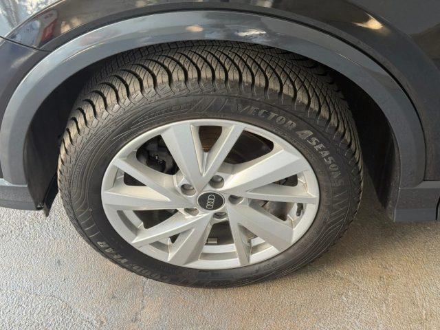 AUDI Q2 35 TDI S tronic Business Advanced