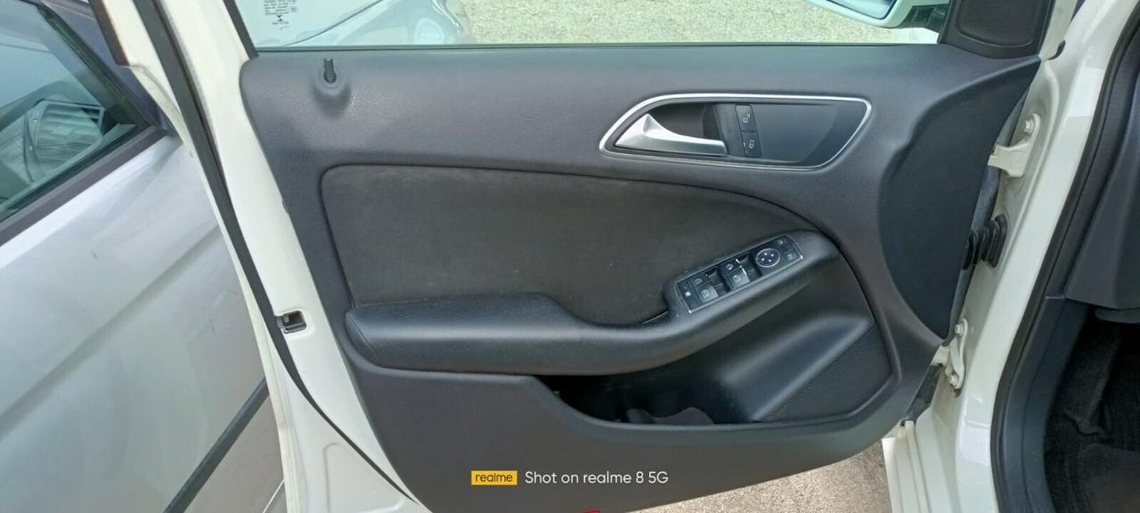 Mercedes-benz B 180 B 180 CDI Automatic Premium