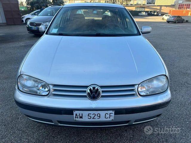 VOLKSWAGEN Golf 1.6 cat 5 porte Highline