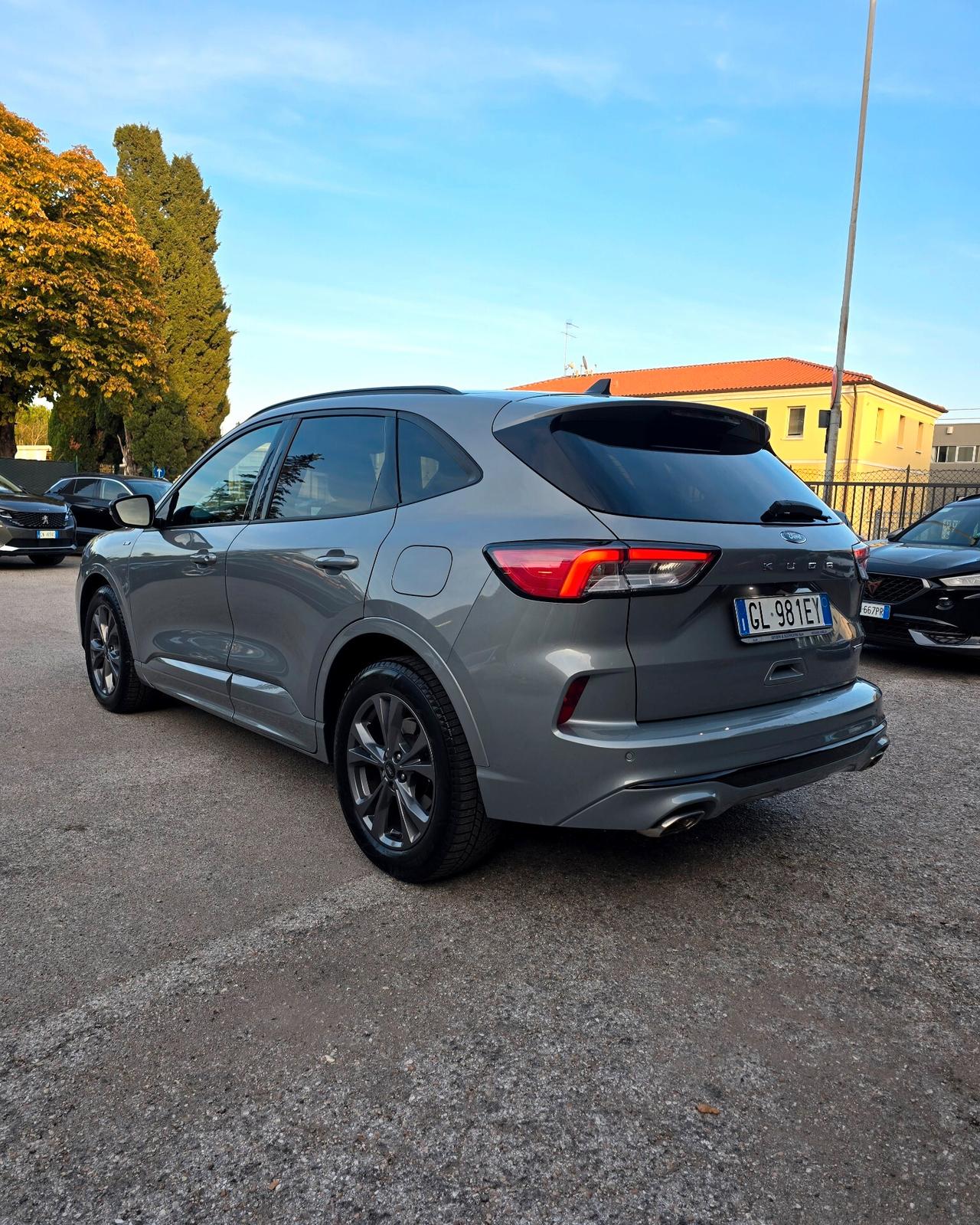 Ford Kuga 2.5 Full Hybrid 190 CV CVT 2WD ST-Line