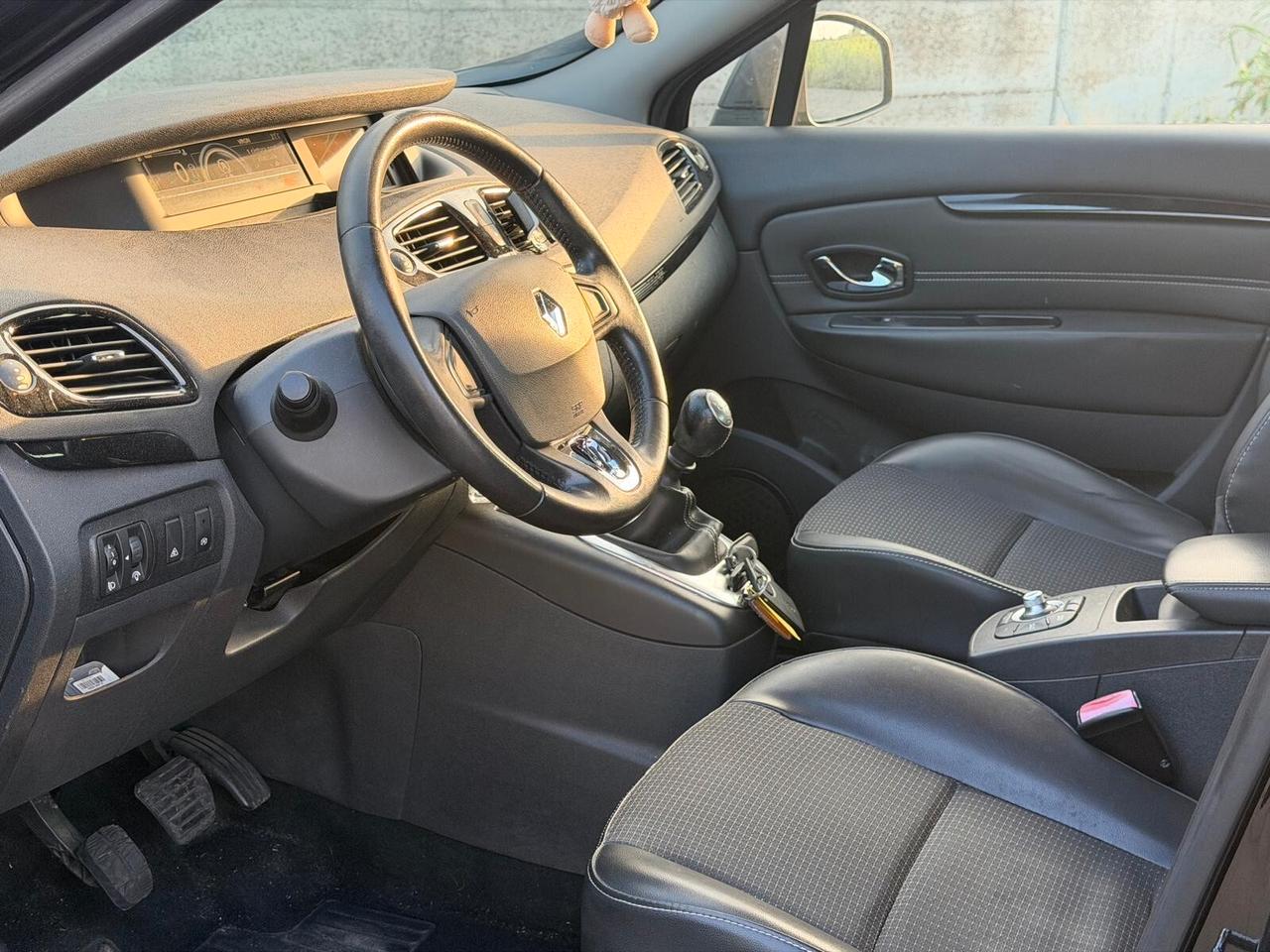 Renault Scénic XMod 1.5 dCi 110CV Energy Euro 5b - 2013