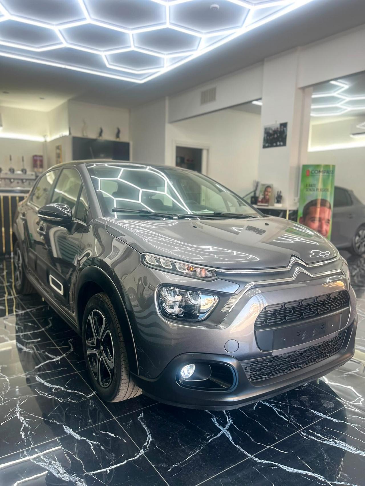Citroen C3 1.2 benzina 83 CV Shine