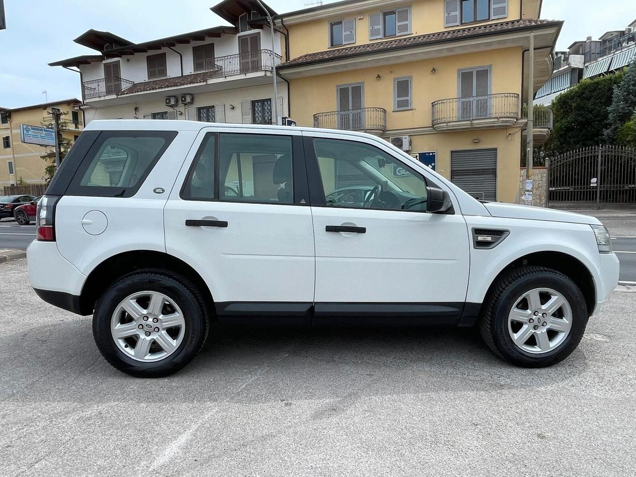 Land Rover Freelander 2.2 eD4 2WD S.W. SE