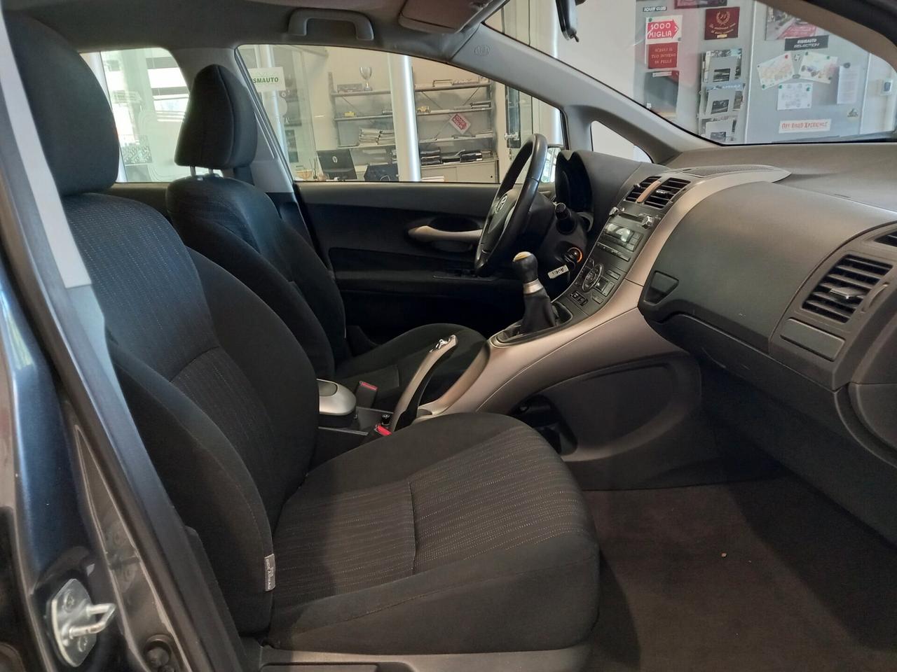 Toyota Auris 1.6 5 porte Sol