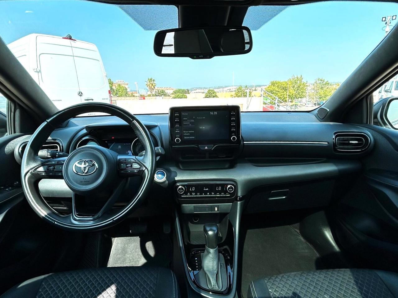 Toyota Yaris 1.5 Hybrid 5 porte Lounge