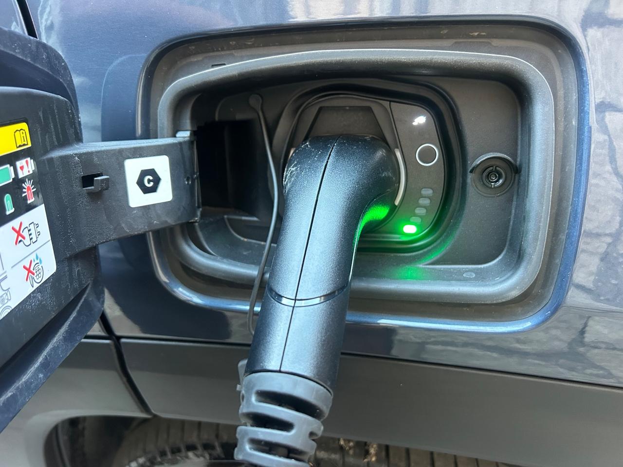 Jeep Renegade 1.3 T4 240CV PHEV 4xe AT6 S