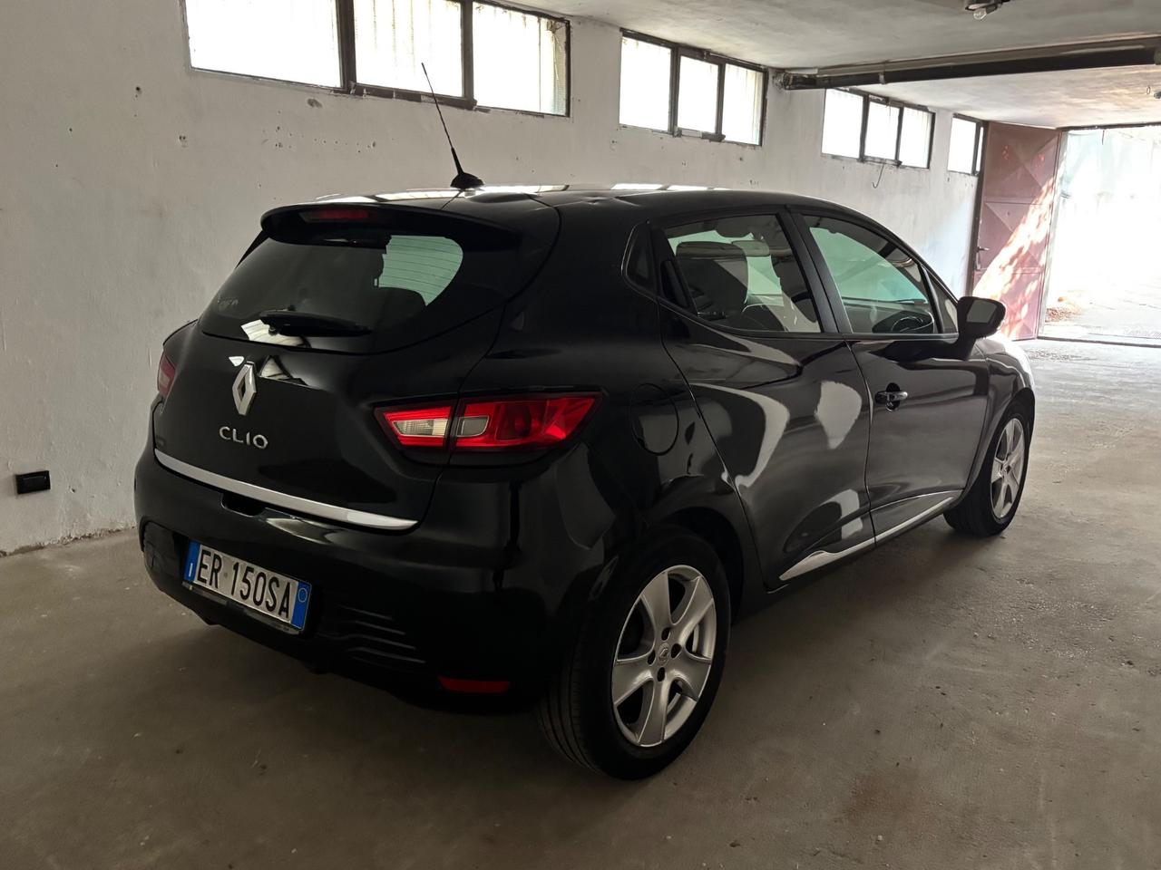 Renault Clio 1.2 75CV - 2013 - Benzina