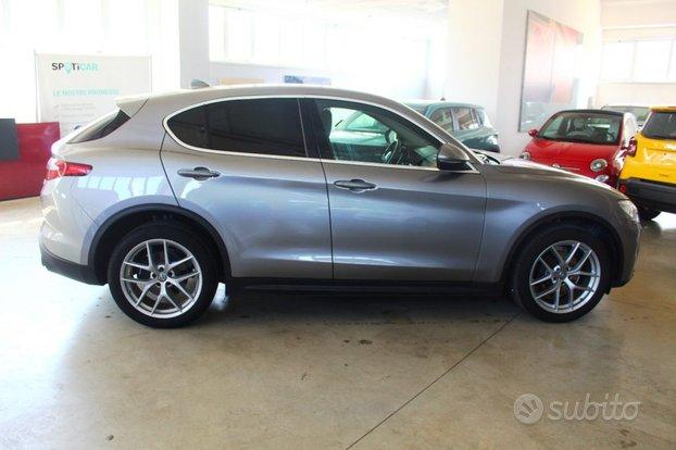 ALFA ROMEO Stelvio 2.0 Turbo 280 CV AT8 Q4 First