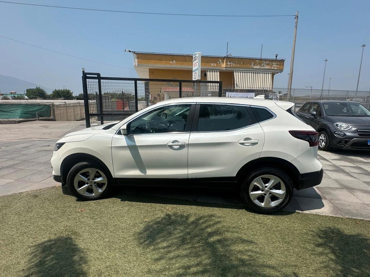 Nissan Qashqai 1.5 dCi 115 CV BUSINESS BIANCO PERLA AUTOMATICA FINE 2020